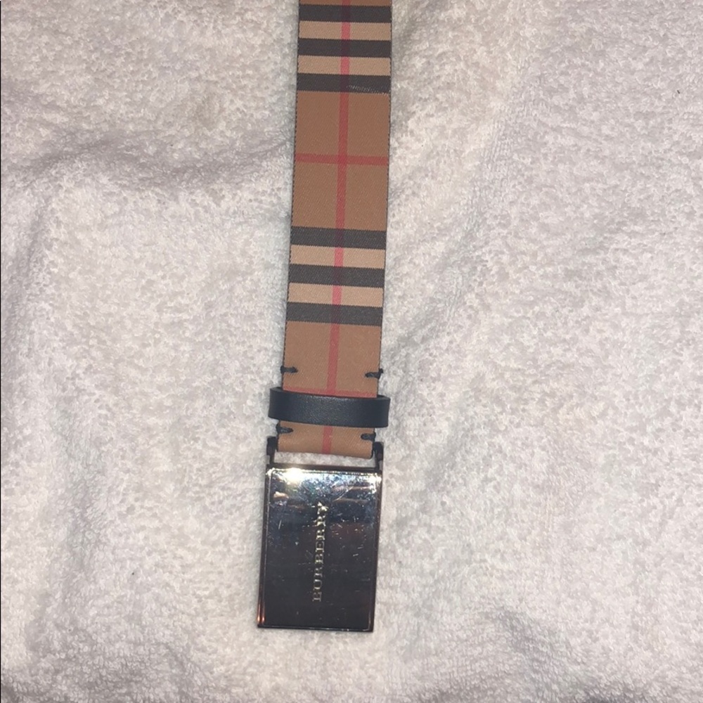 Burberry belt